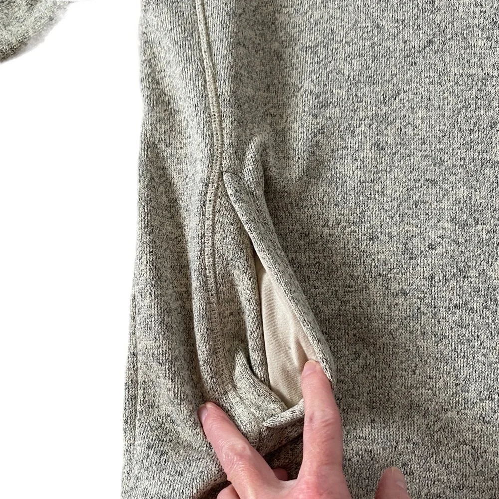 Bass men’s long sleeve collared pullover sweater size medium front pockets